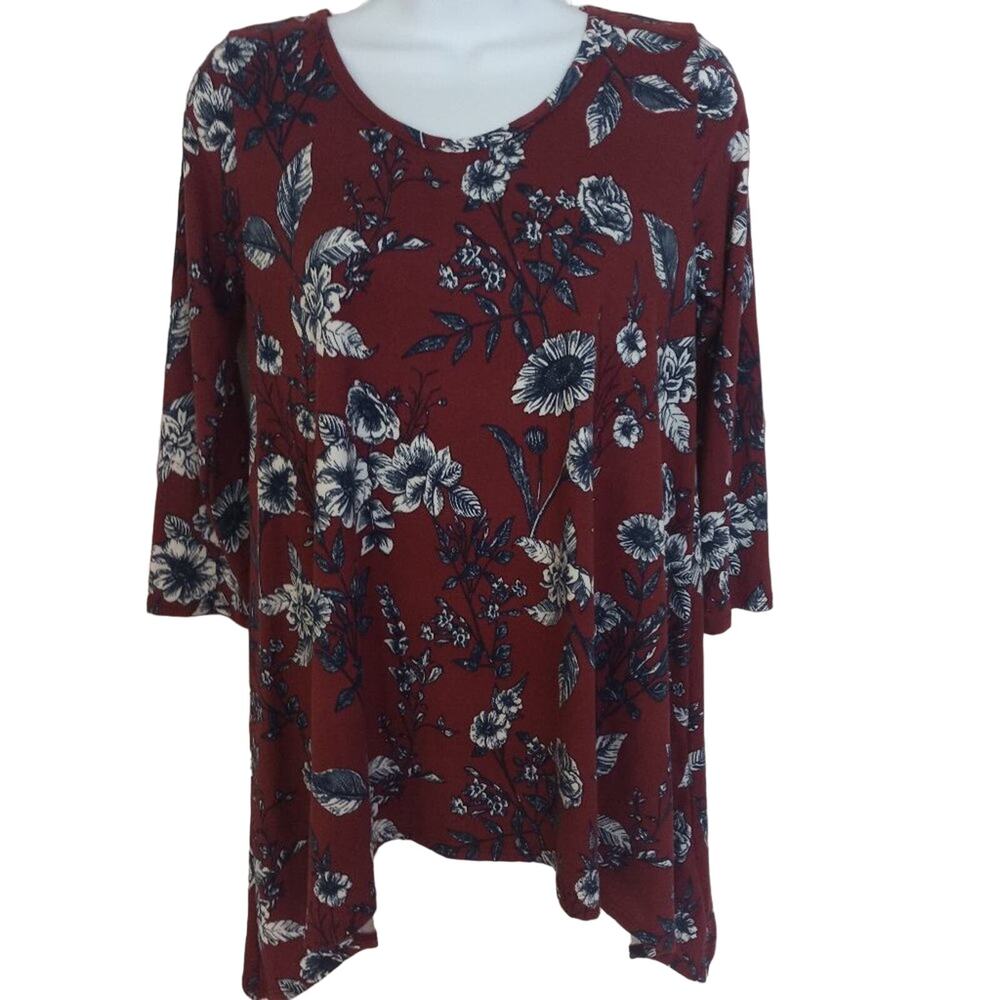 C'est La Vie Asymmetrical  Floral Print Tunic